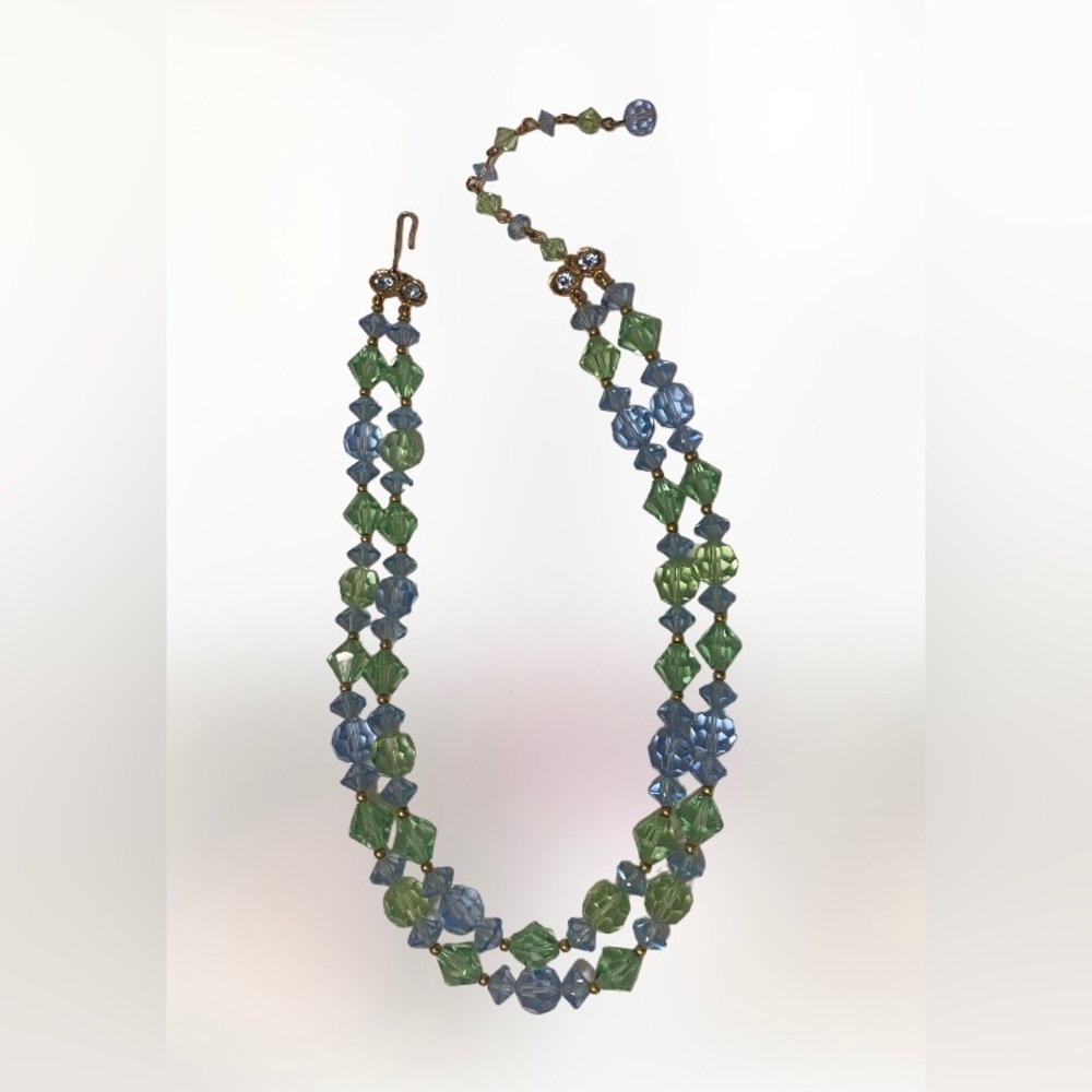 Vintage Lisner double strand necklace